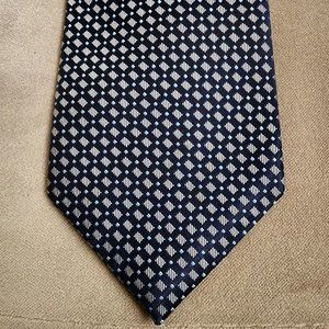 Oscar De La Renta 100% Silk Tie